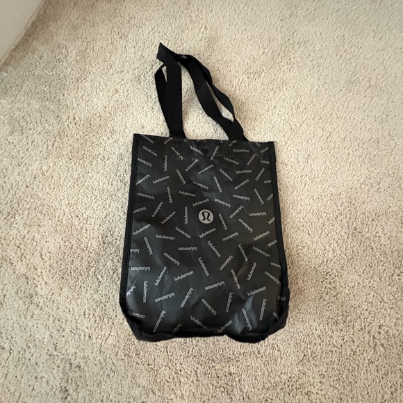 lululemon athletica Mini Bags Set - Red, White, Black - Picture 5 of 5